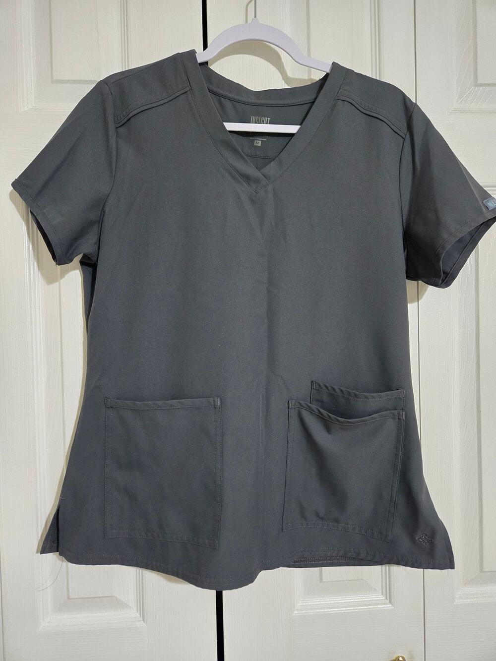 Insight by medcouture medium women's gray scrub top